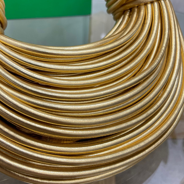 Bo*te*ga ve*ne*ta double knot