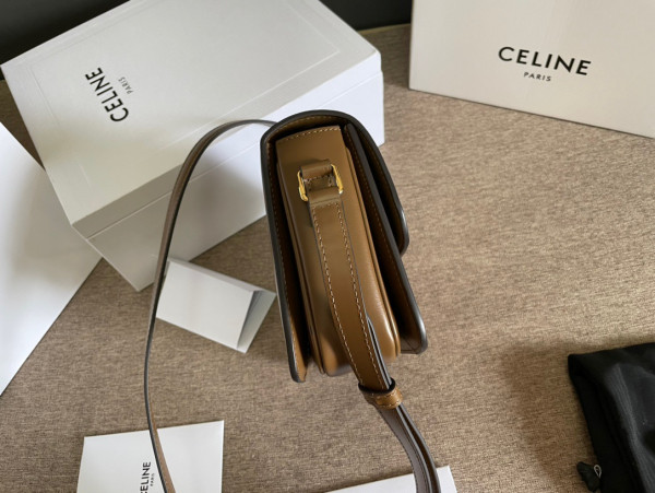 Ce**e teen triomphe bag