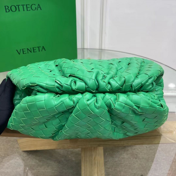 Bo*te*ga ve*ne*ta pouch