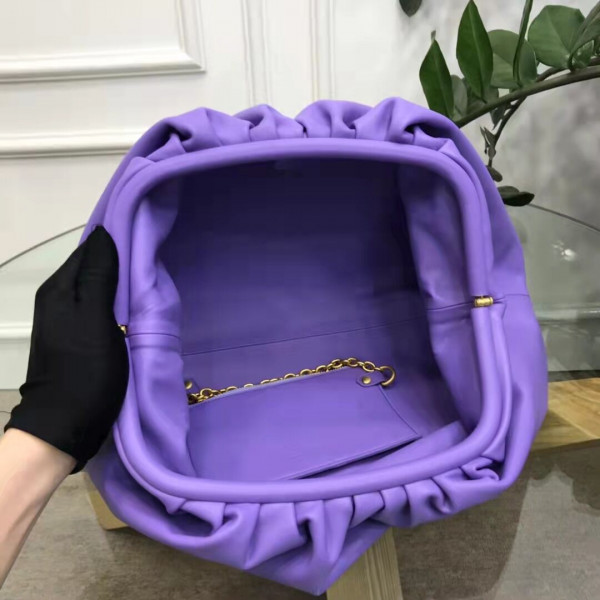 Bo*te*ga ve*ne*ta the pouch