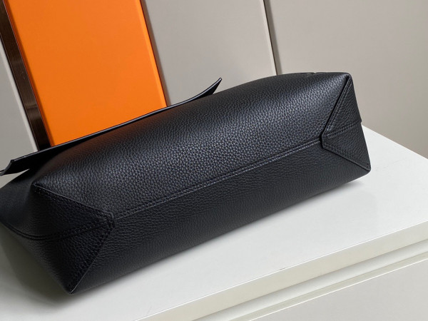 l**is V*t*n cabas voyage