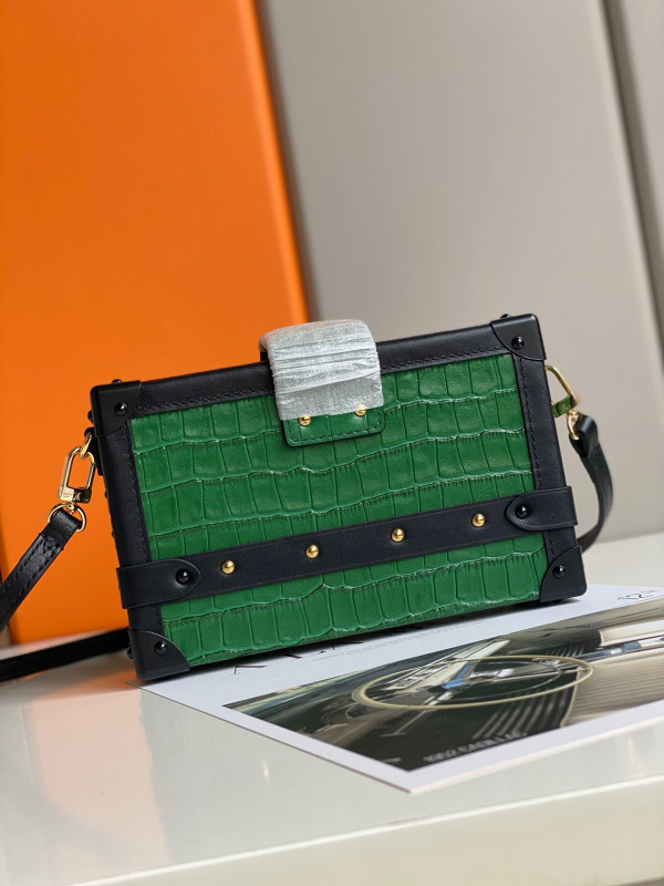 l**is V*t*n petite malle