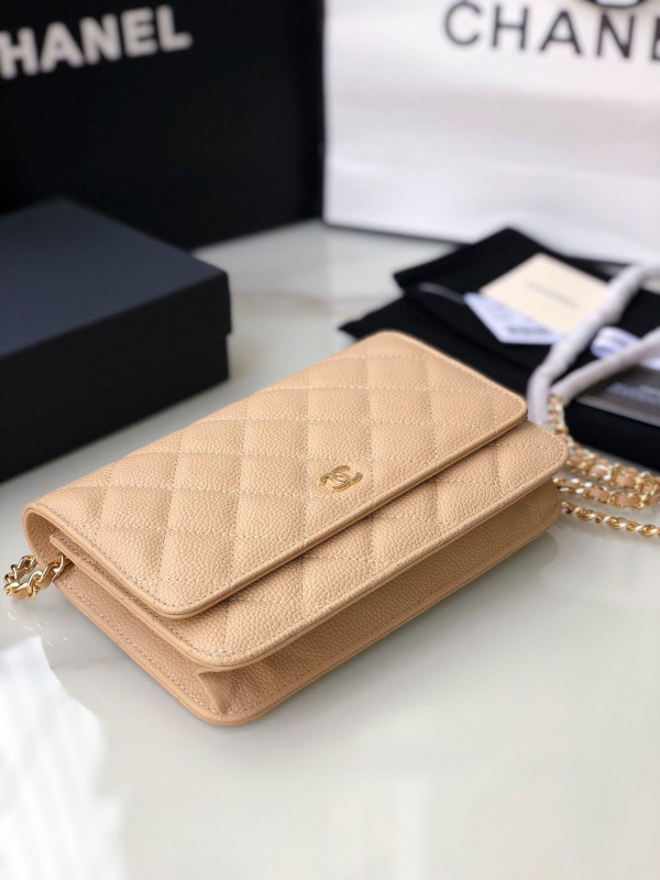 CL CHAIN WALLET CAVIAR