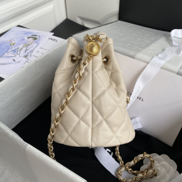 CL BUCKET BAG