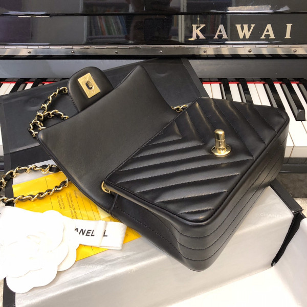 CL FLAP BAG