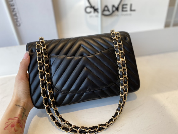 CL FLAP BAG LAMBSKIN 25.5cm