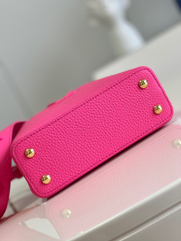 l**is V*t*n capucines mini