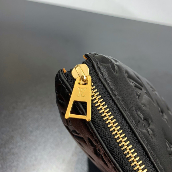 l**is V*t*n coussin mm