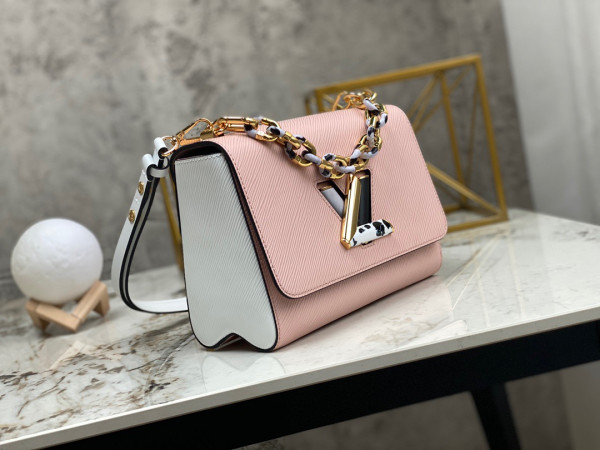 l**is V*t*n twist mm