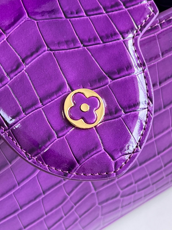 l**is V*t*n capucines bb