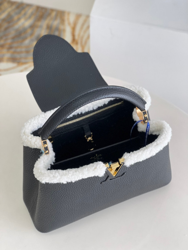 l**is V*t*n capucines bb