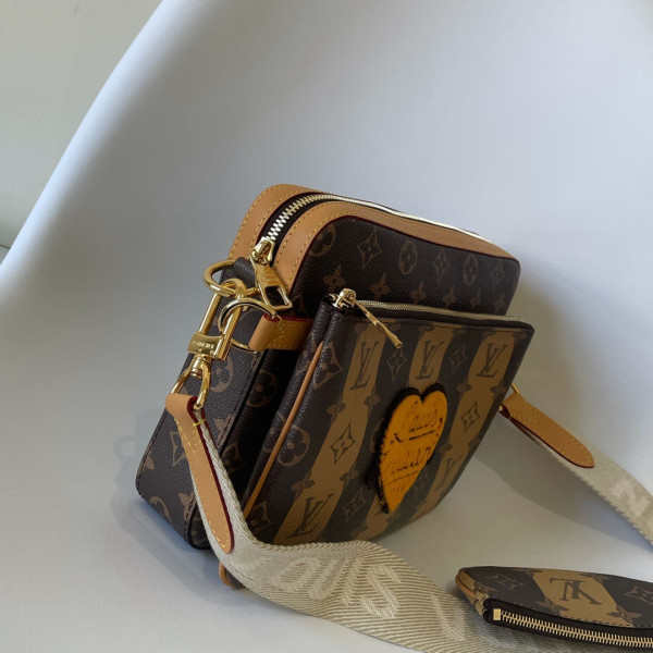 l**is V*t*n trio messenger