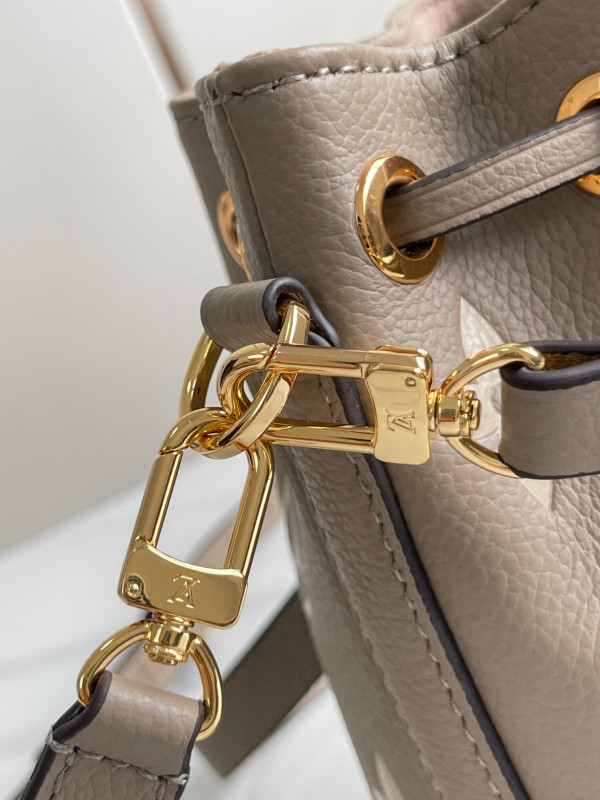 l**is V*t*n nano noÉ