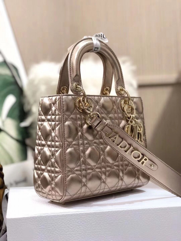 lady D*or small-20-16.5-8cm