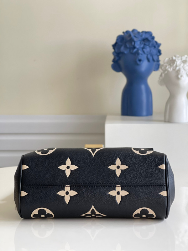 l**is V*t*n favorite