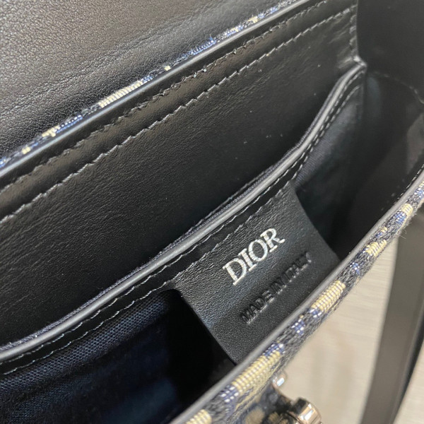 D*or messenger pouch