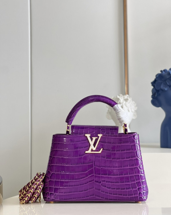 l**is V*t*n capucines bb