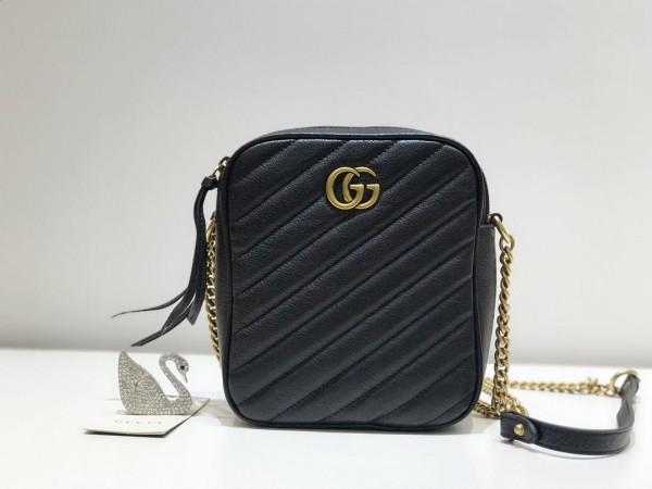 G*u*i gg marmont mini shoulder bag