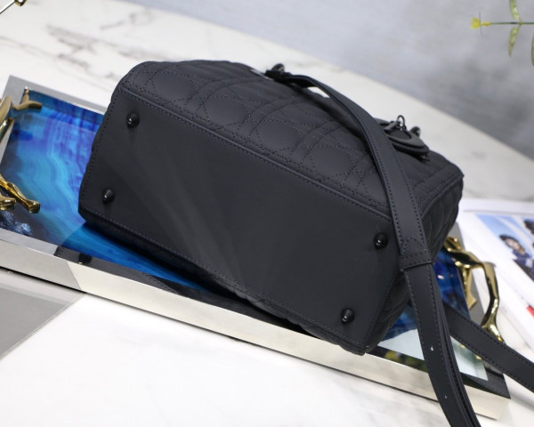 lady D*or ultra matte