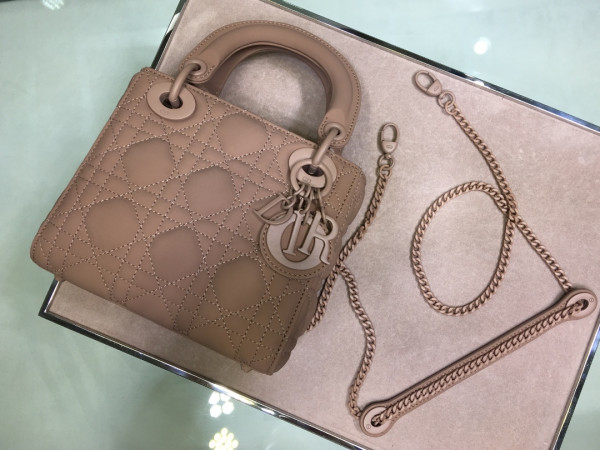 lady D*or ultra matte