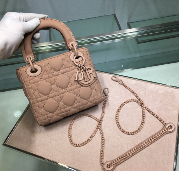 lady D*or ultra matte