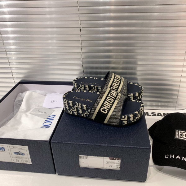 D*or dway wedge slide