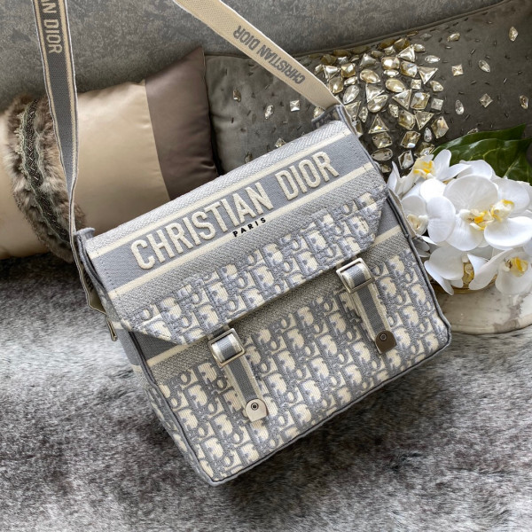 D*or oblique D*orcamp messenger bag