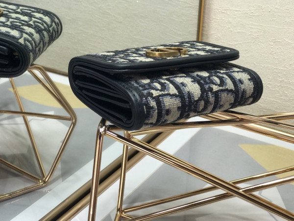 D*or montaigne wallet