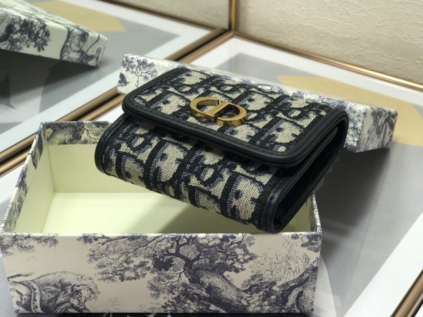 D*or montaigne wallet