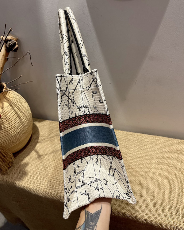 D*or small book tote