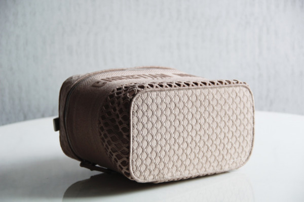 D*or vanity case-24-17-13.5cm