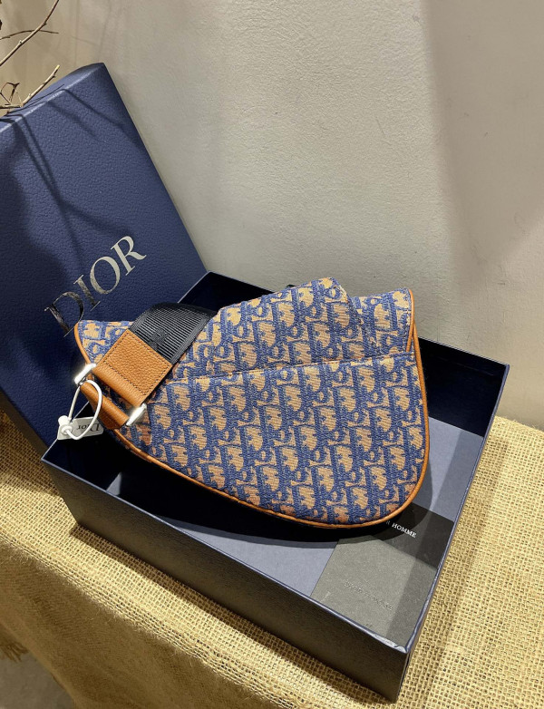 D*or saddle bag