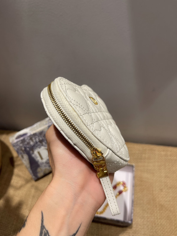 D*or D*oramour caro heart pouch with chain