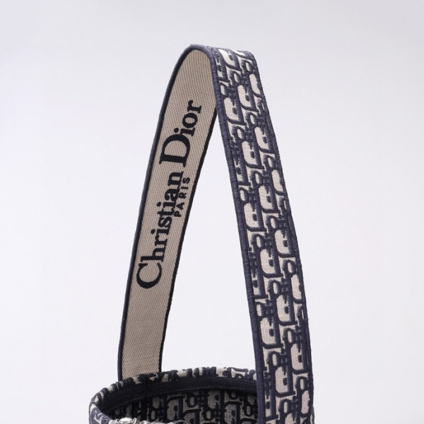 D*or d-bubble bucket bag