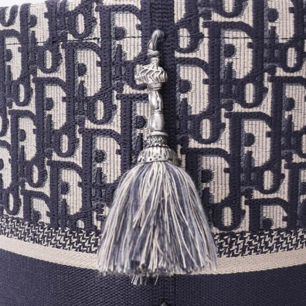 D*or d-bubble bucket bag