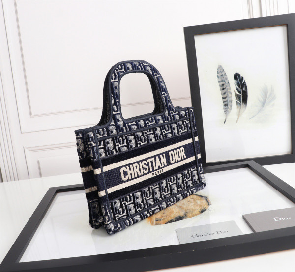 mini D*or book tote