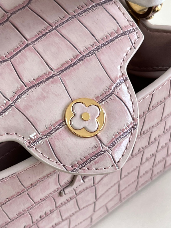 l**is V*t*n capucines mini