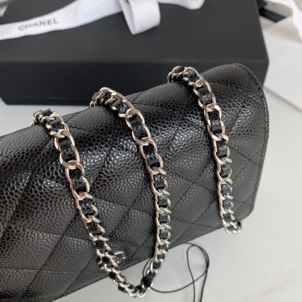 CL CHAIN WALLET CAVIAR NEW EDITION