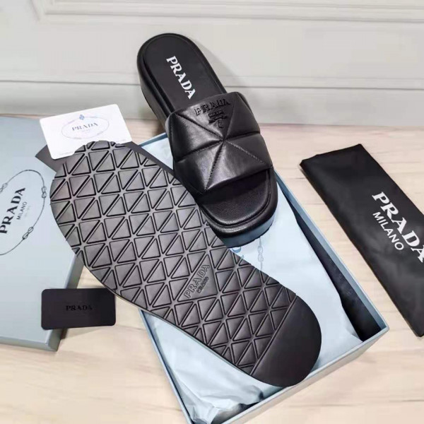 Pra*a nappa leather slides