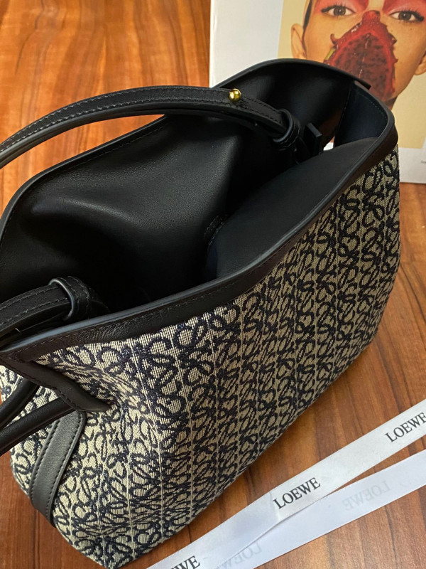 LOEWE Mini Flamenco clutch