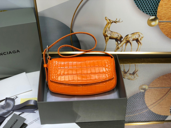 Ba*len*cia*ga ghost bag