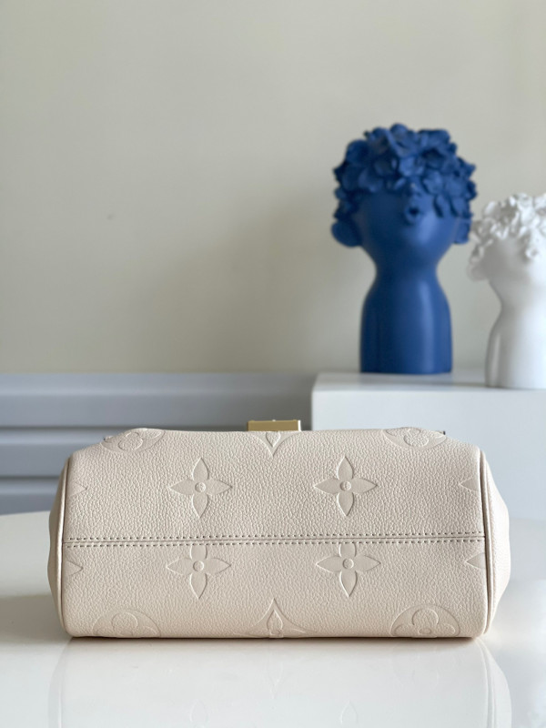 l**is V*t*n favorite