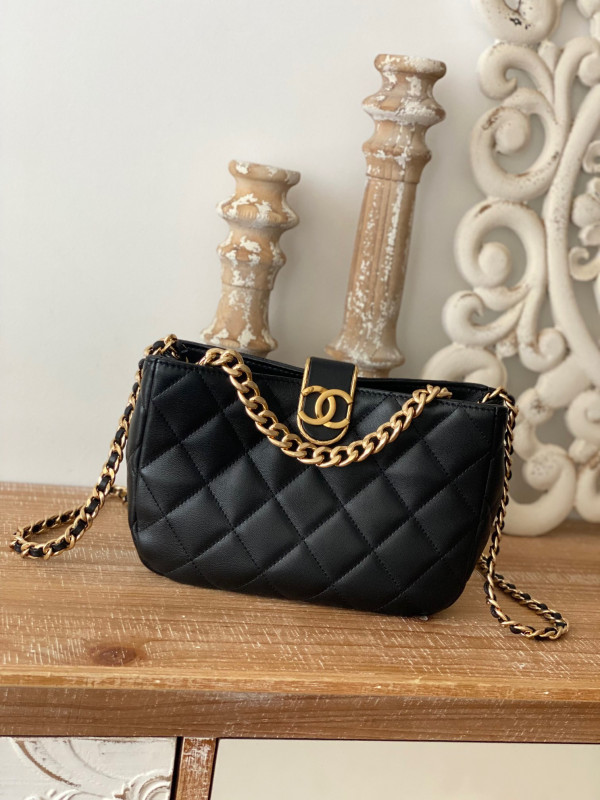 CL HOBO HANDBAG