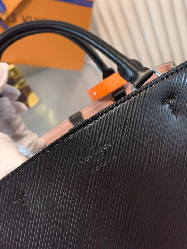 l**is V*t*n marelle tote mm