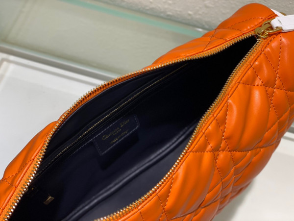 D*or medium vibe hobo bag