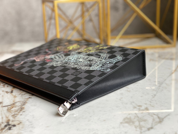 l**is V*t*n pochette voyage