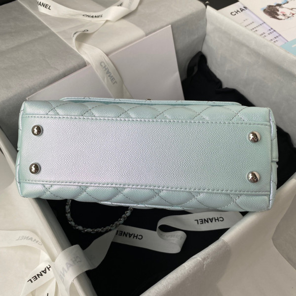 CL FLAP BAG WITH TOP HANDLE