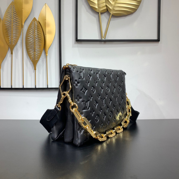 l**is V*t*n coussin mm