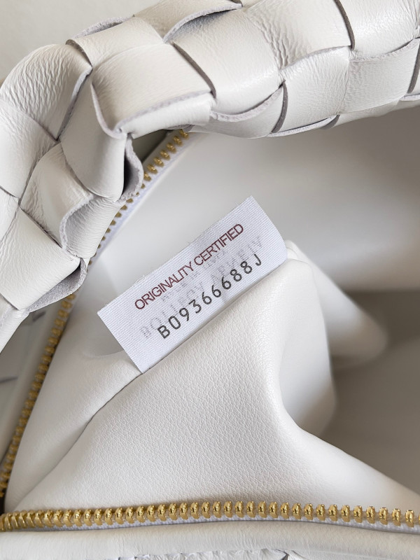 Bo*te*ga ve*ne*ta teen jodie