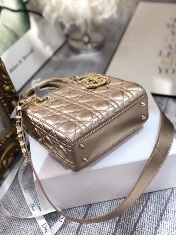 lady D*or small-20-16.5-8cm